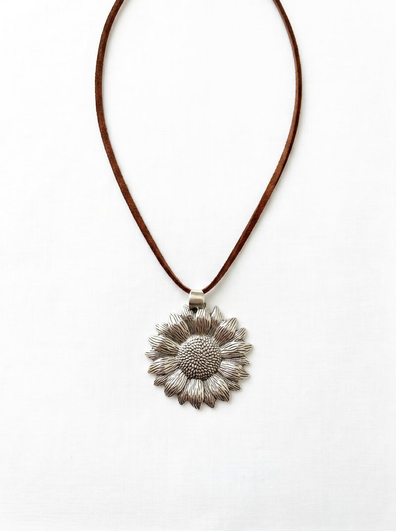 Collares Raíz